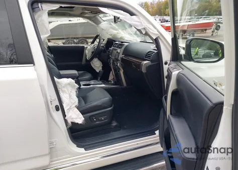 2018 Toyota 4Runner Limited z USA, uszkodzony, nr VIN JTEBU5JR8J5560940